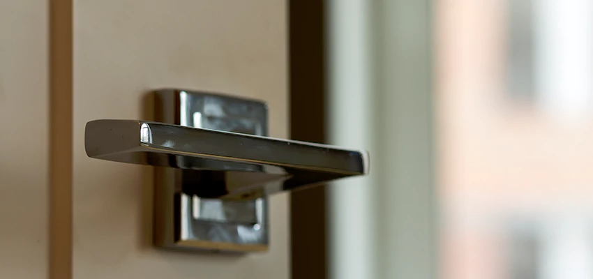 Door Lever Knob Repair in Rio Linda, California