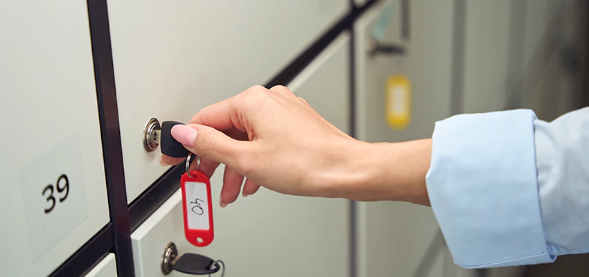 Cabinet Lock Installation in Rio Linda, California
