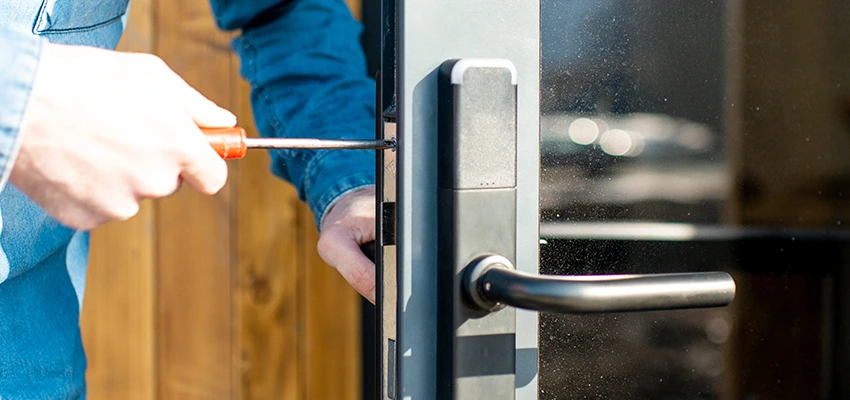 Aluminium Door Lock Replacement in Rio Linda, California